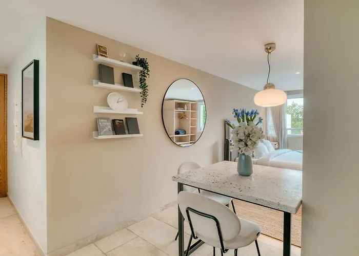 Apartment Qro 003 *